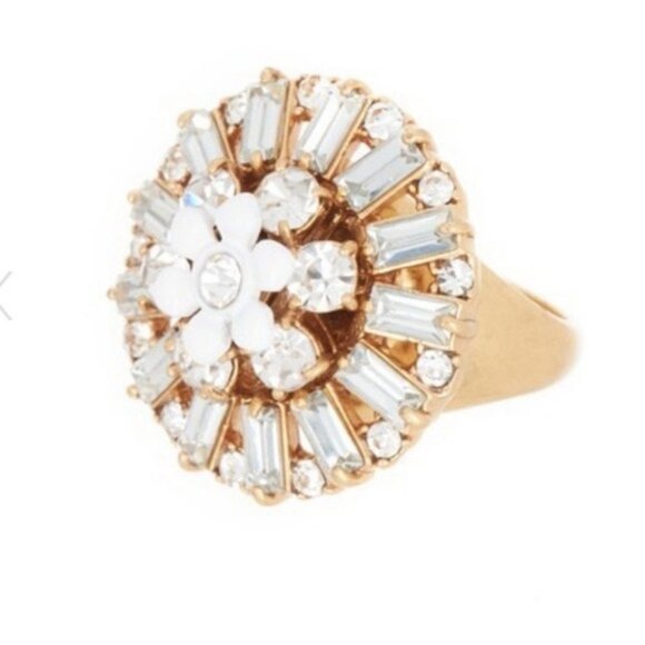 J. Crew Flower‎ Crystal Statement Cocktail Ring Size 8 Cubic Zirconia 1” Setting - Picture 2 of 8